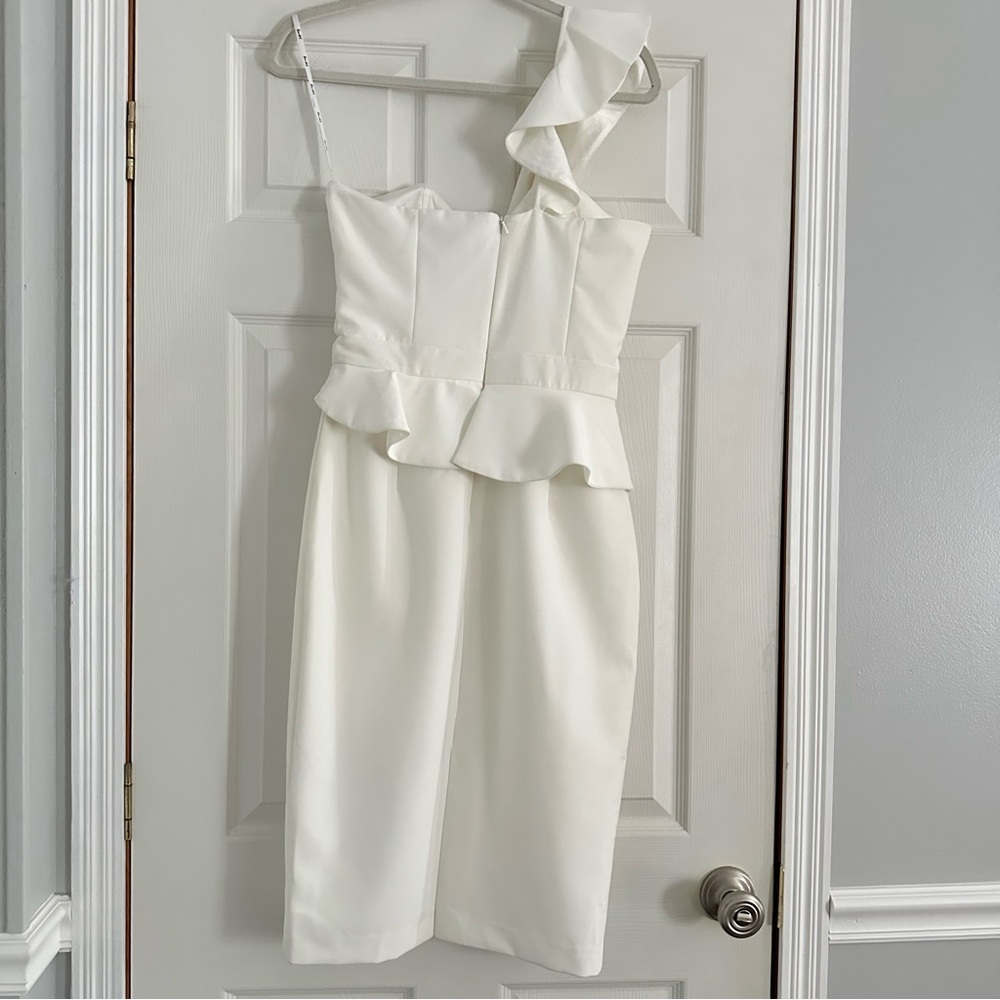 Bardot Camelia One-Shoulder Ruffle Midi Dress in Ivory Size 6 - Picture 7 of 12